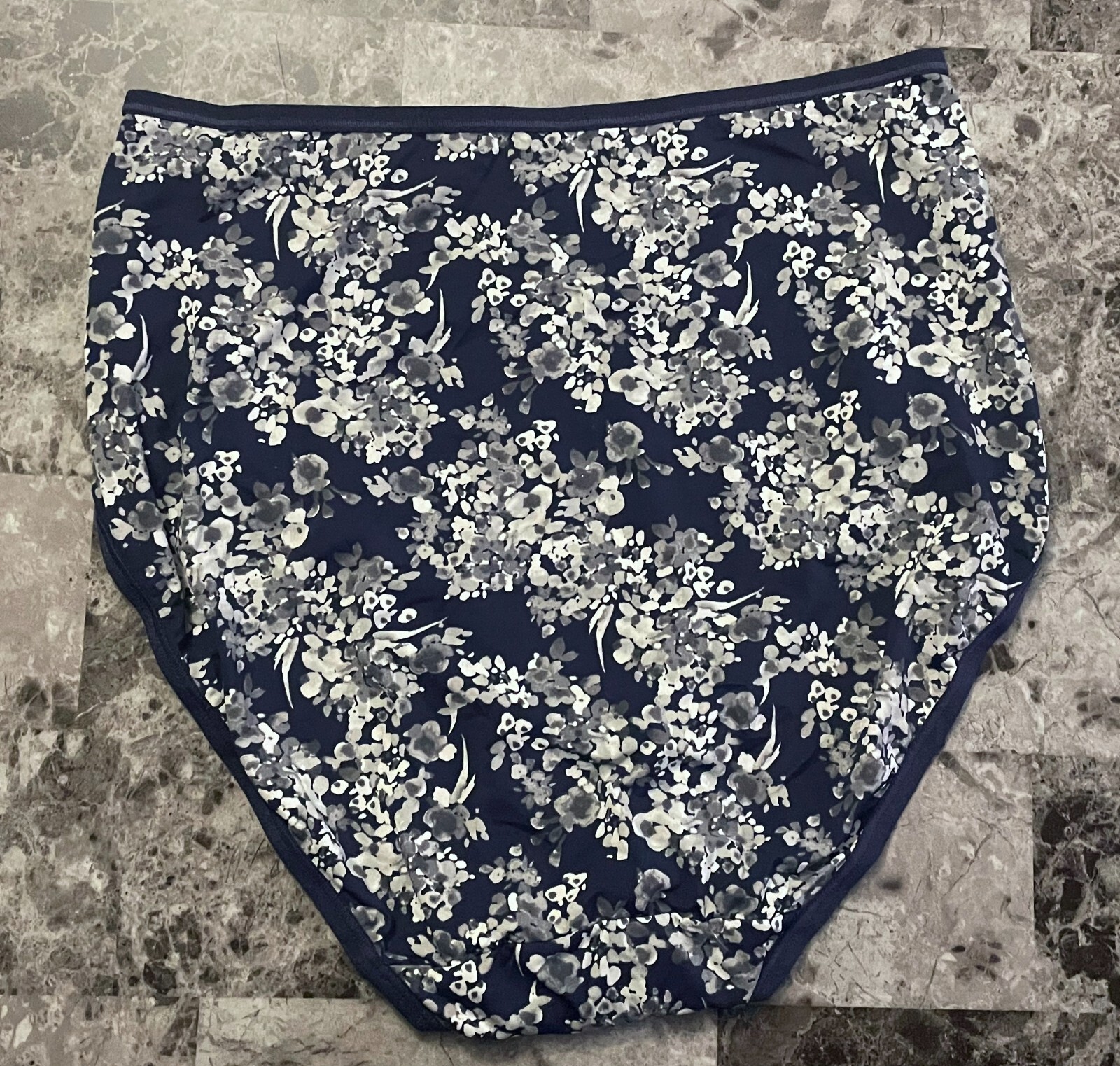 NWT MODERN MOVEMENT M NAVY BLUE GRAY FLORAL SMOOTH NYLON SPANDEX BRIEF PANTIES