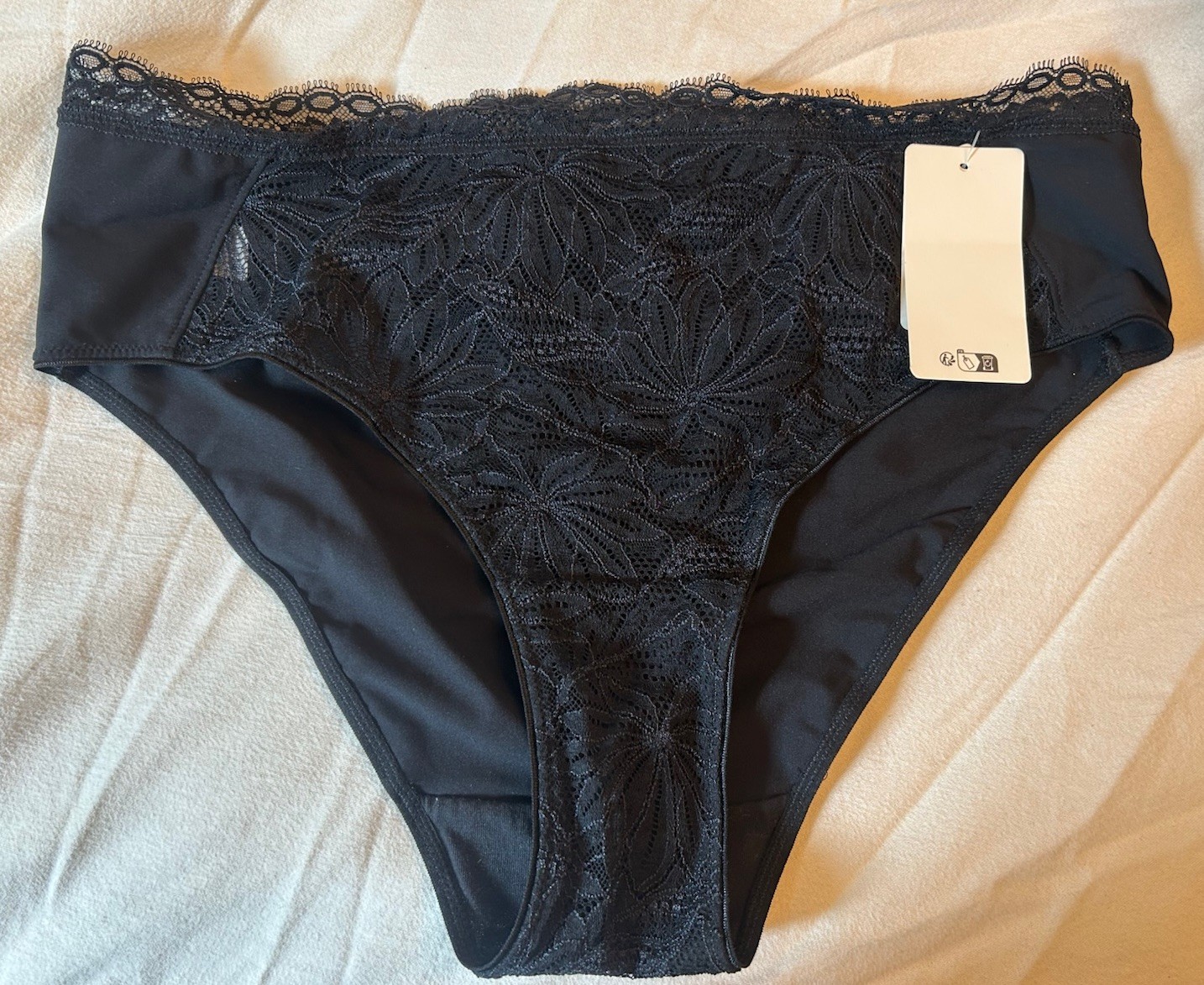 Simone Perelman Brief NWT Black Lace Size 5/XL