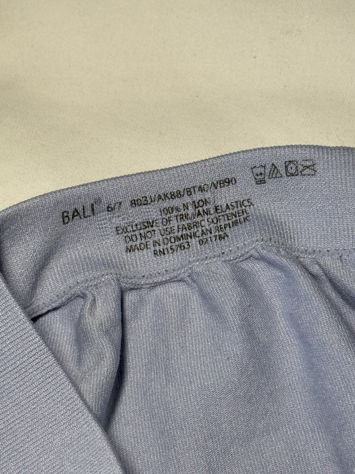 Vtg Bali Womens Seamless Hi Cut Panty Brief Underwear Size 6/7 in Blue