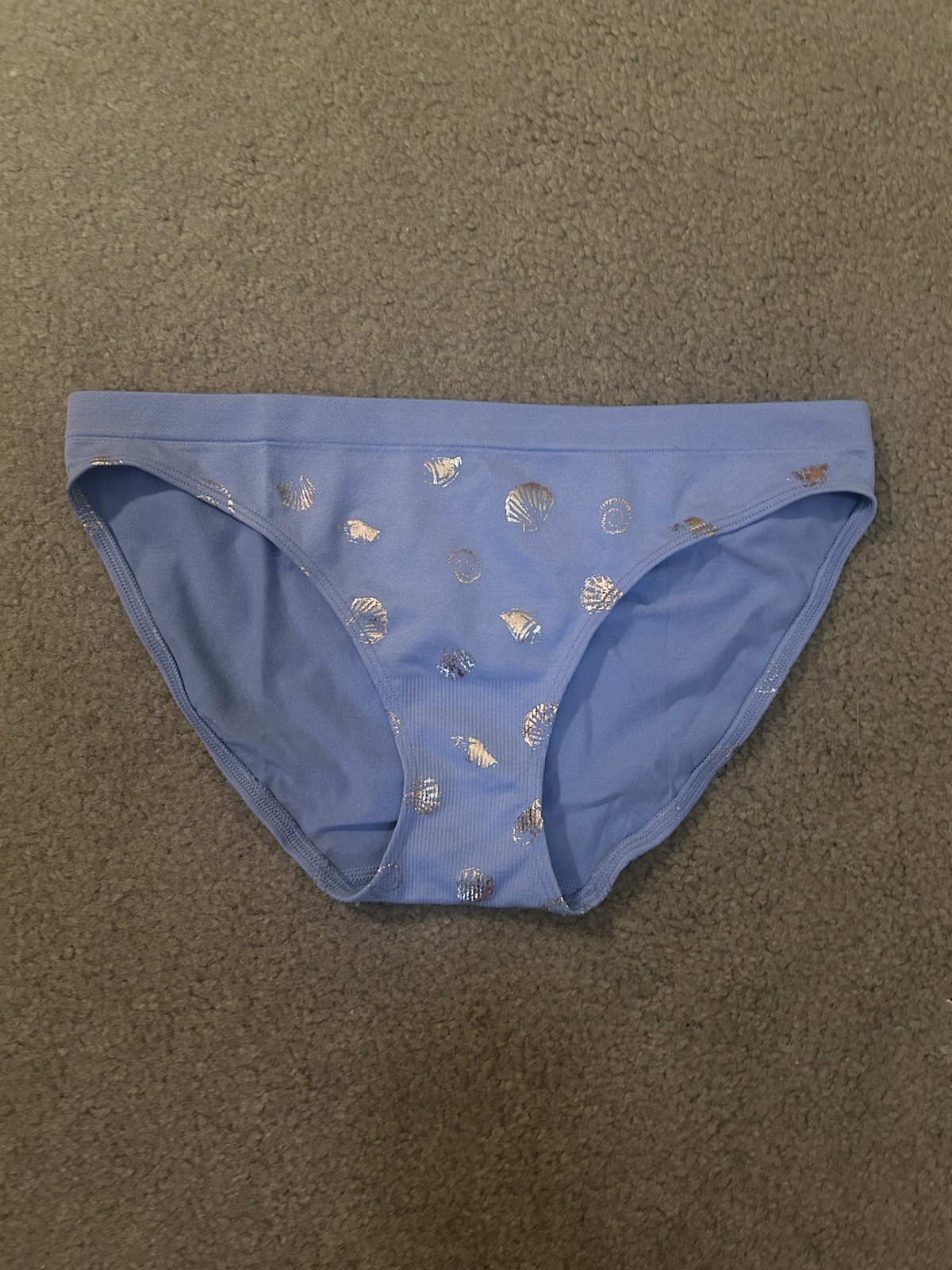 Victoria’s Secret Seamless Bikini Panty *Blue Cameo Seashells* Size Small NWT