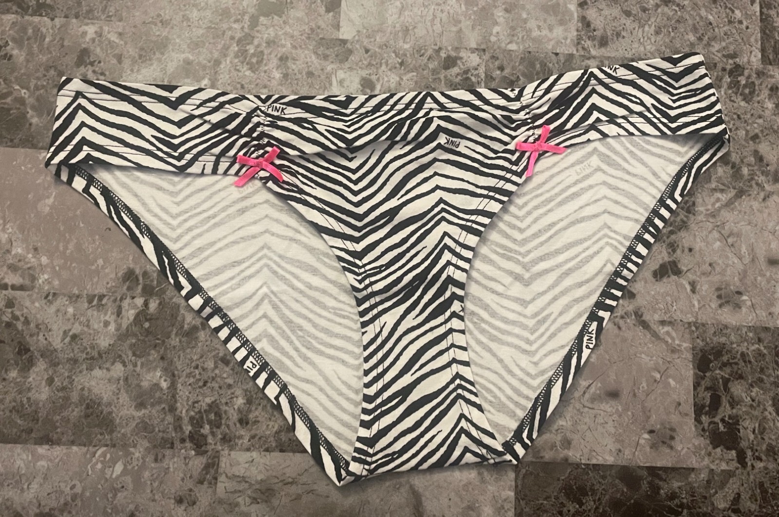 NWOT VICTORIA’S SECRET PINK L ZEBRA RUCHED VINTAGE RARE CHEEKY BIKINI PANTIES