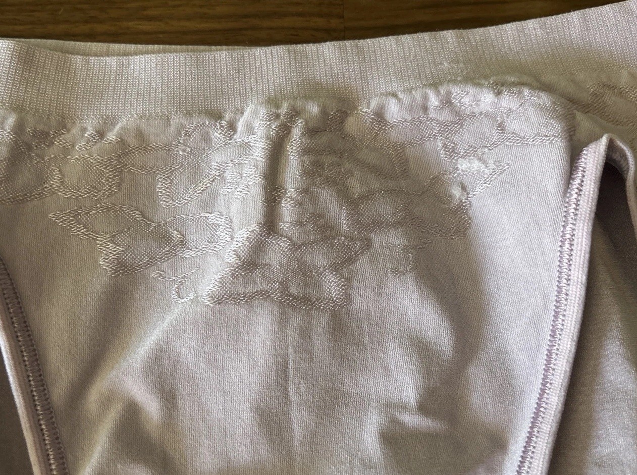 BARELY THERE MICROFIBER DIAMOND HI-CUT PANTIES 2503 Size Large Dusty Rose