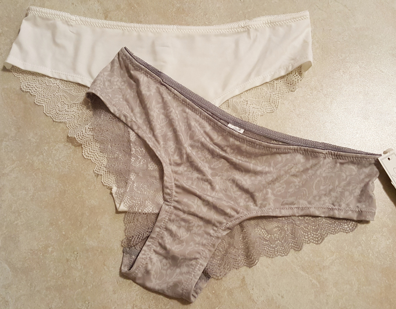 Women Lacey Cheeky Hipsters-S(5)-M(6)L((7)-XL(8)
