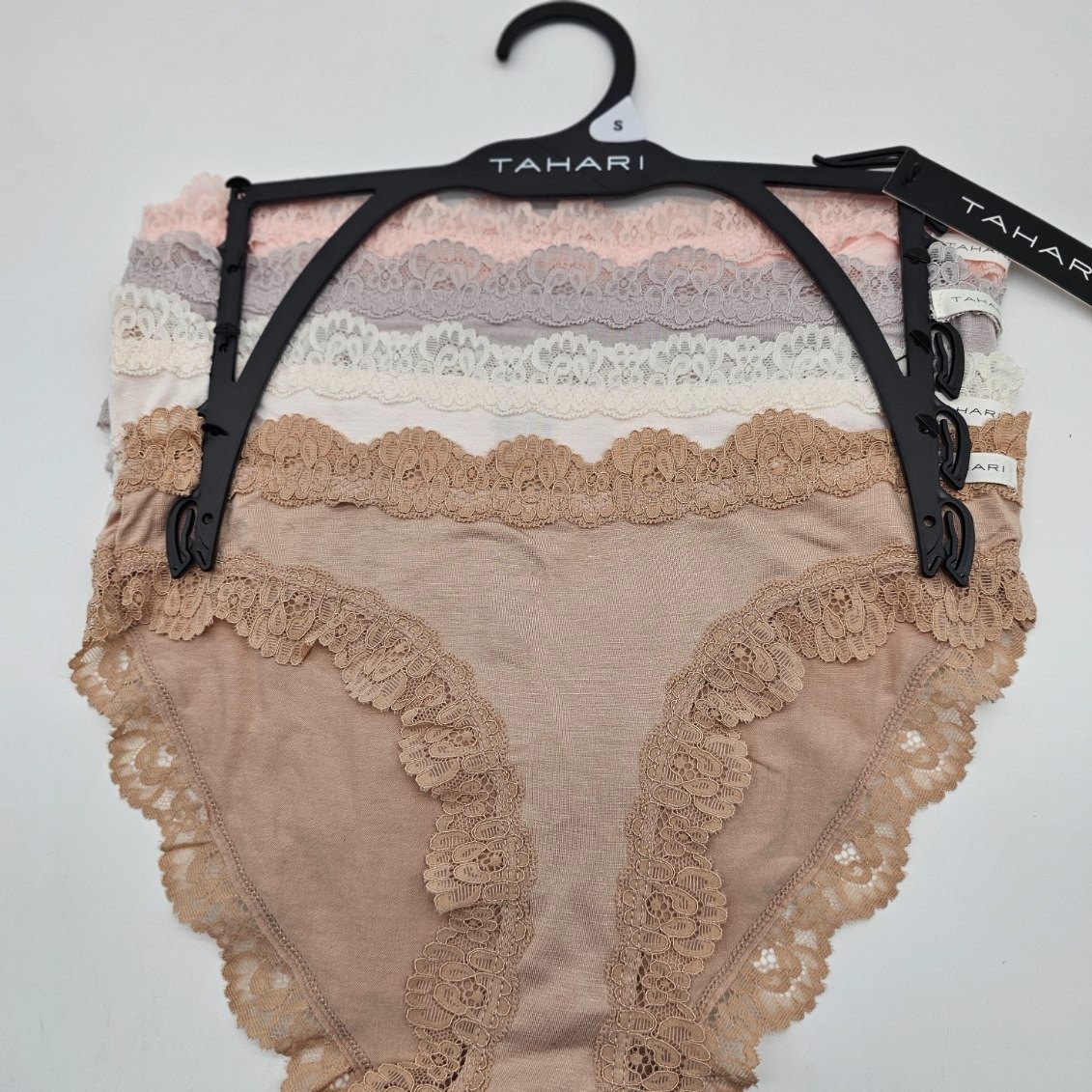 NWT Tahari Woman’s 4 pack Size S/P Lace Trim Solid Color Sexy Panties