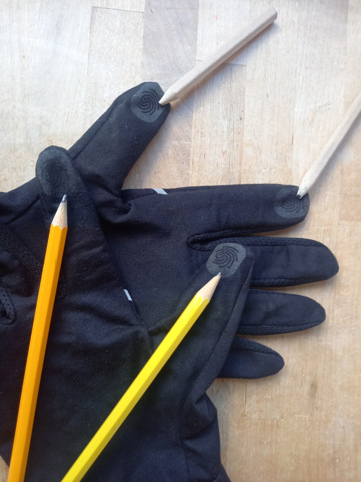 KARRIMOR Mens Run Black Gloves Lightweight Reflective Detailing size M/L VGC