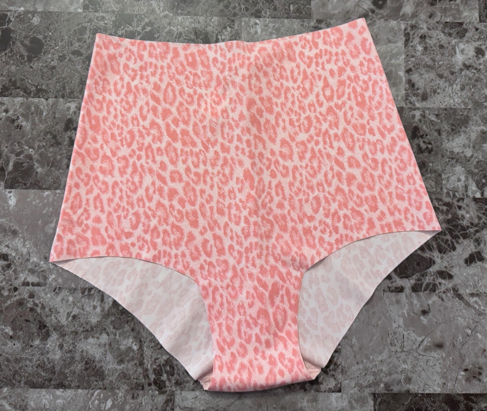 NWT VICTORIA’S SECRET PINK LEOPARD CHEETAH NO SHOW HIGH WAIST BRIEF PANTIES