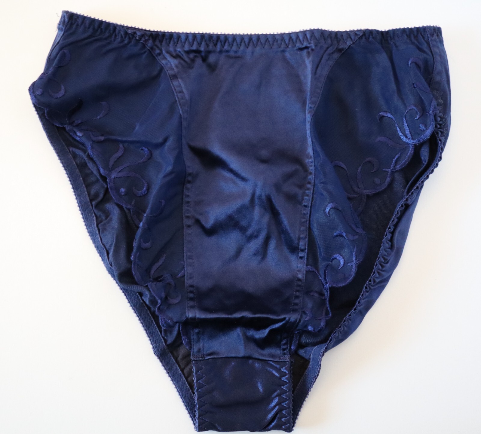 NEW Victoria’s Secret VTG 80s-90s Gold Label Satin High Cut Brief Panties MEDIUM