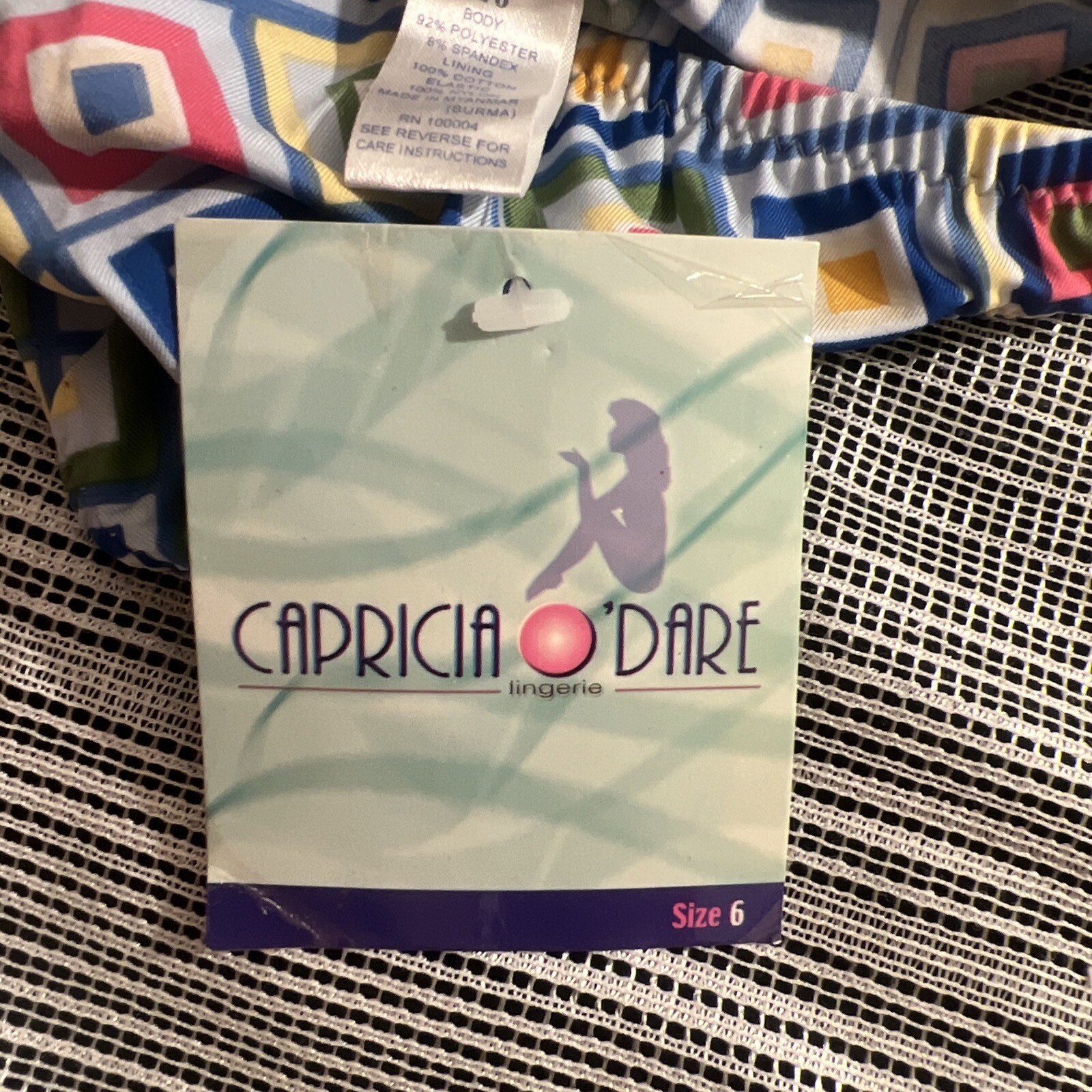 VTG WOMEN’S LINGERIE PANTIES BIKINI CAPRICIA O’DARE SIZE M/6 BODY 92% POLYESTER