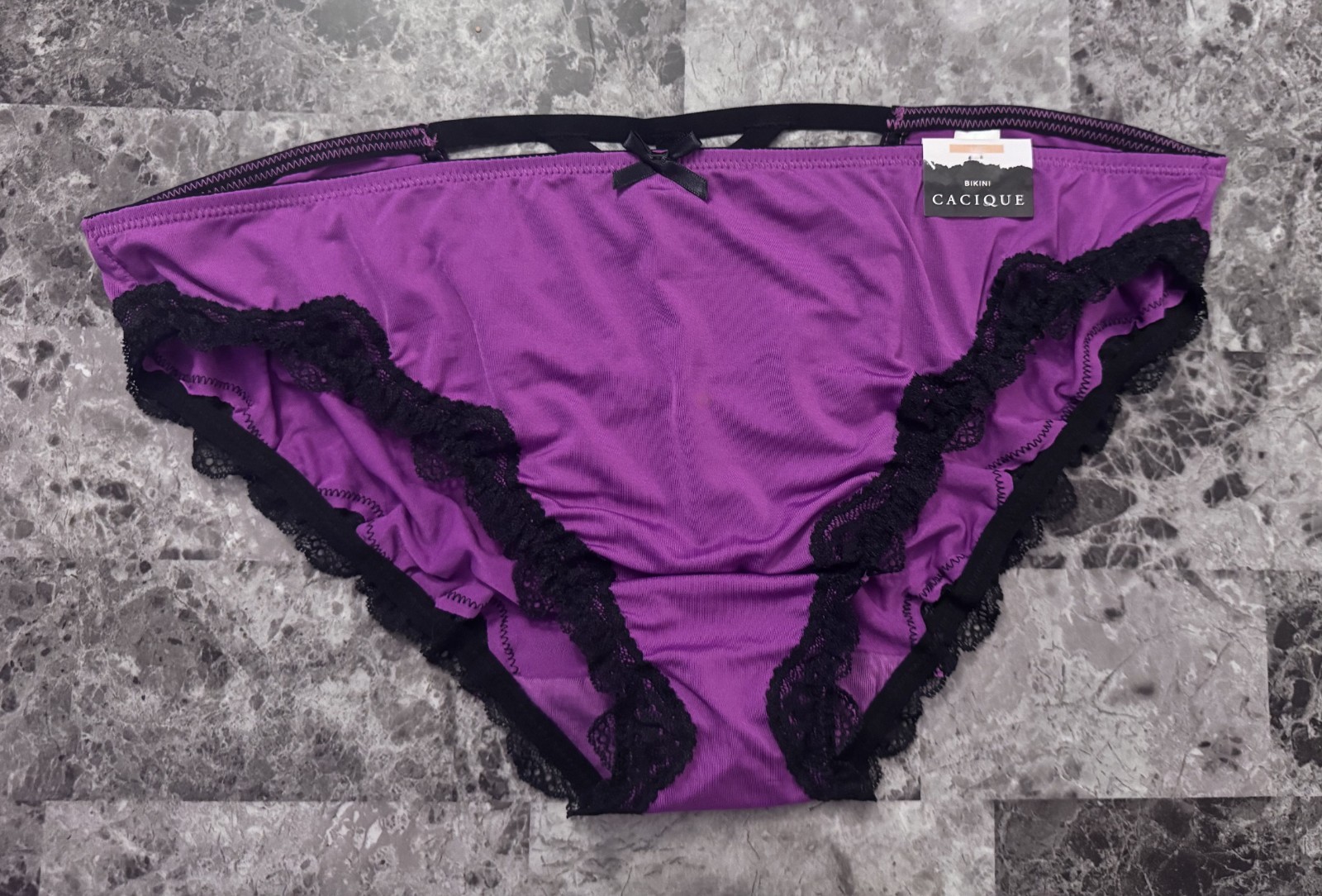 NWT CACIQUE LANE BRYANT 22/24 SMOOTH LILAC BLACK LACE STRAPPY BIKINI PANTIES