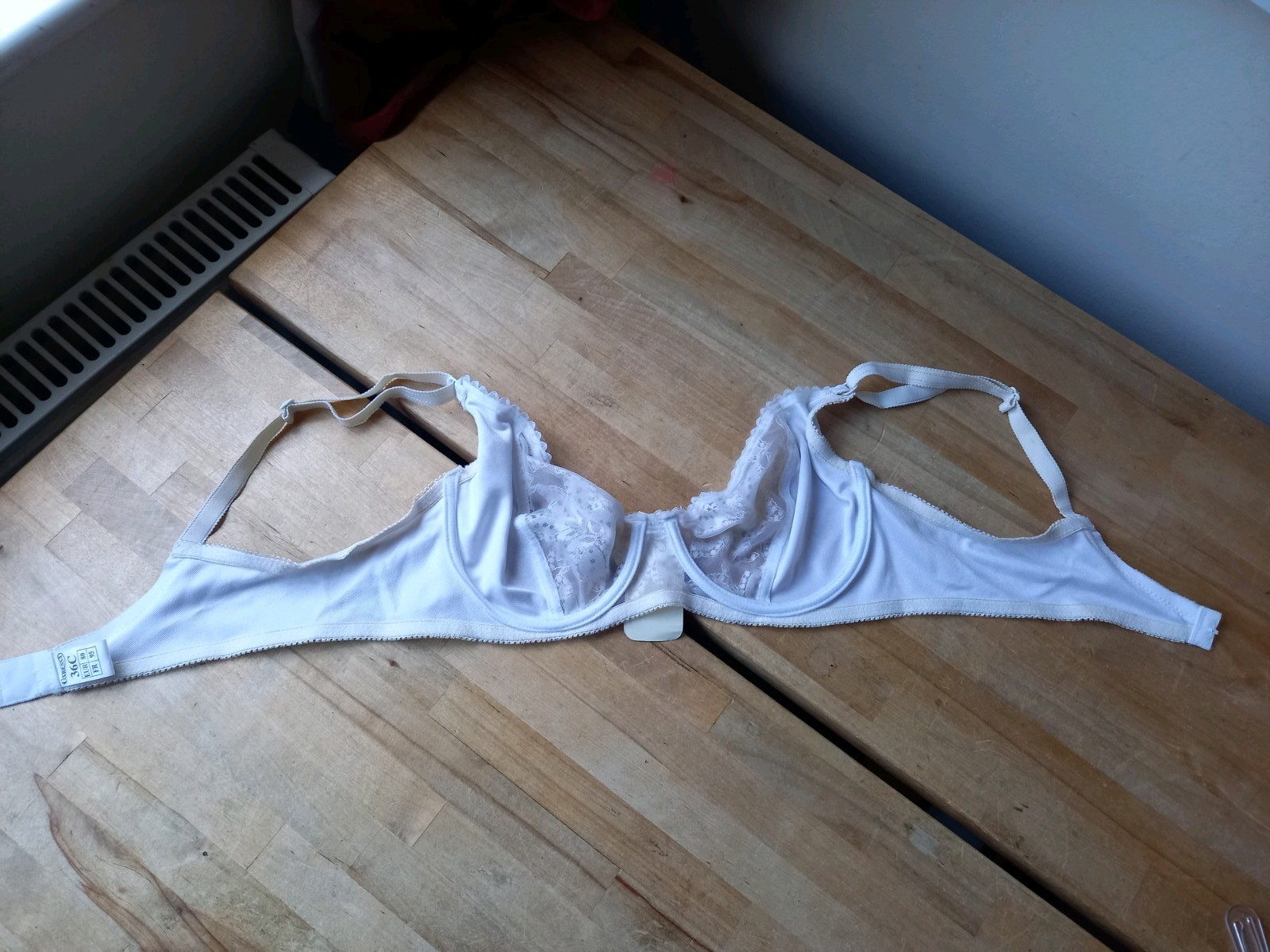 White Bra with Half Lace Cups Underwire Bra 36C BRAND NEW’