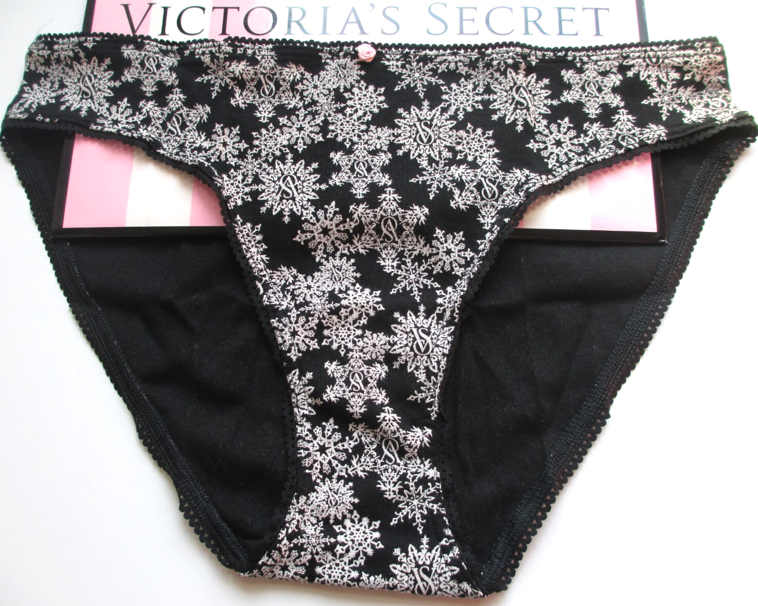 VICTORIA’S SECRET 100% Cotton Bikini Panty M Black NWT Snowflake Shine VS