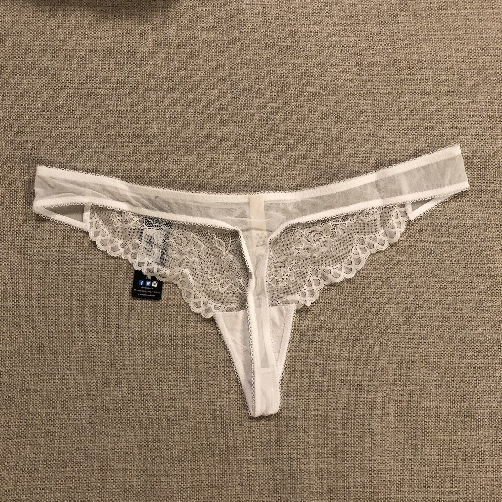 Gossard Superboost Lace Thong Panties Women’s US Size L White NWT