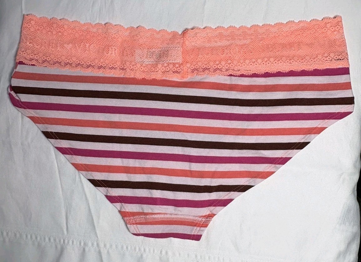 Victoria’s Secret Low Rise Hip hugger Bikini Panty Size M NWOT