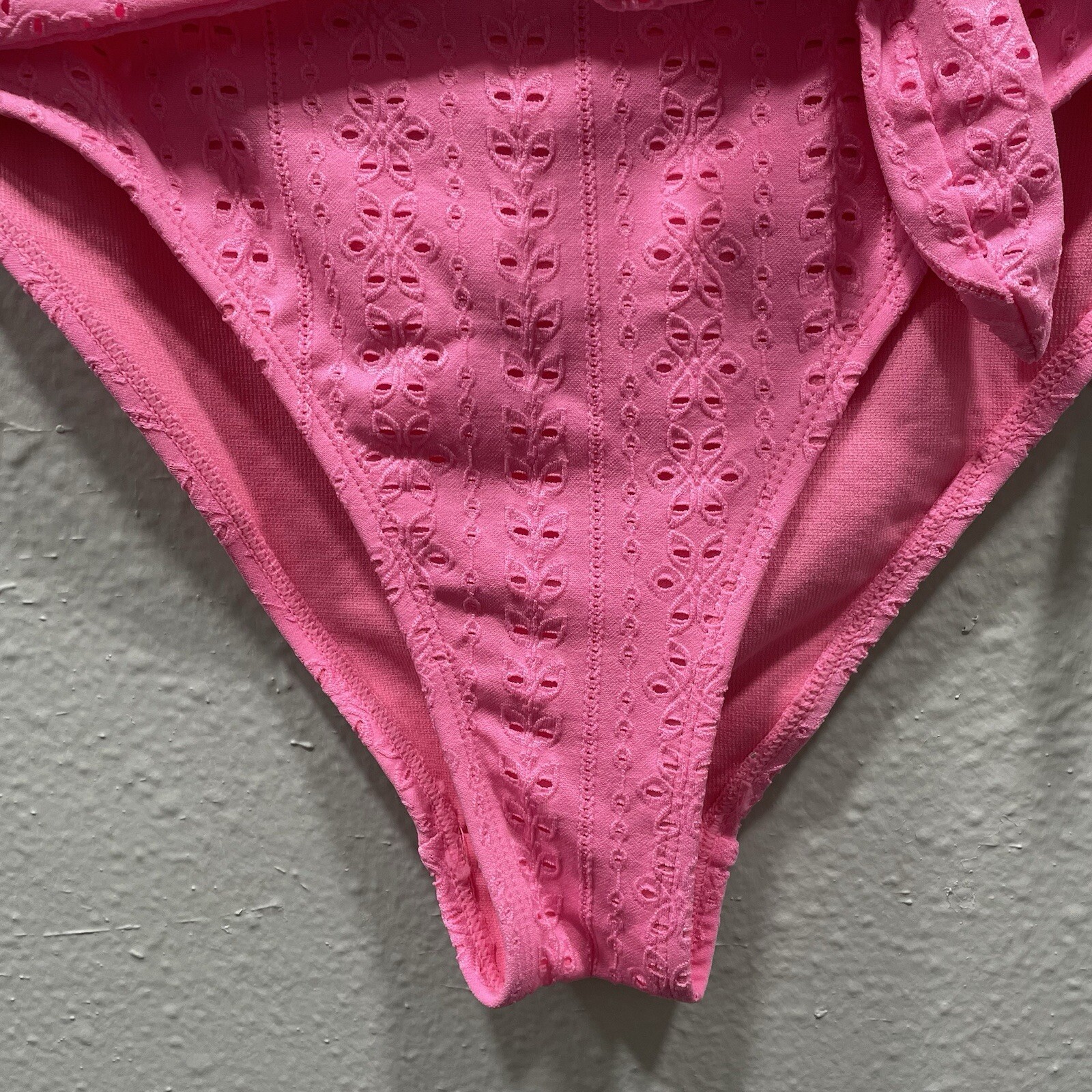Celebrity Pink Swim NWT Pink Eyelet Side Tie Bottom Bikini Size S