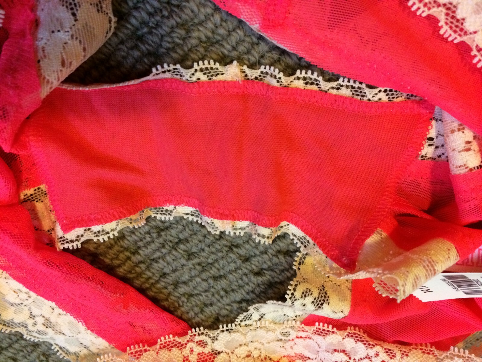 VICTORIAS SECRET PINK Extra Low Rise Cheekster Lace Panty Size Medium