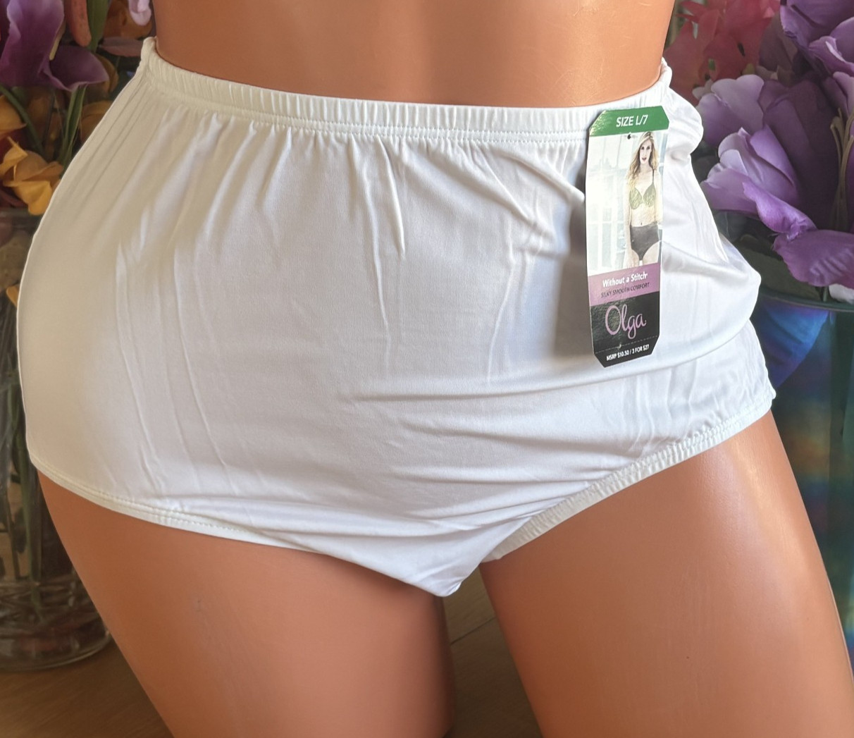 Olga 7/Large WHITE Without A Stitch Silky Full Brief Panties #23173 NWT NEW