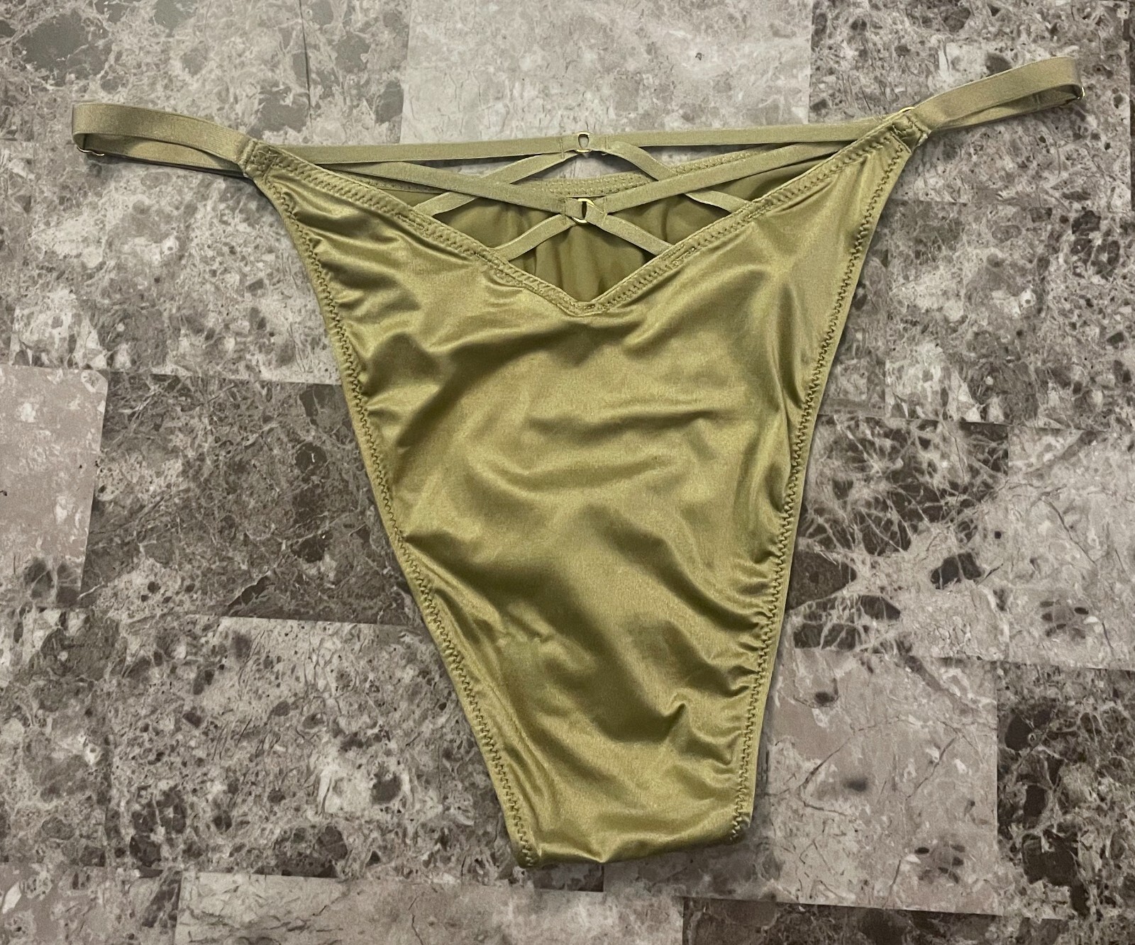 NWT VICTORIA’S SECRET GREEN SATIN SMOOTH STRAPPY BACK BRAZILIAN CHEEKY PANTIES