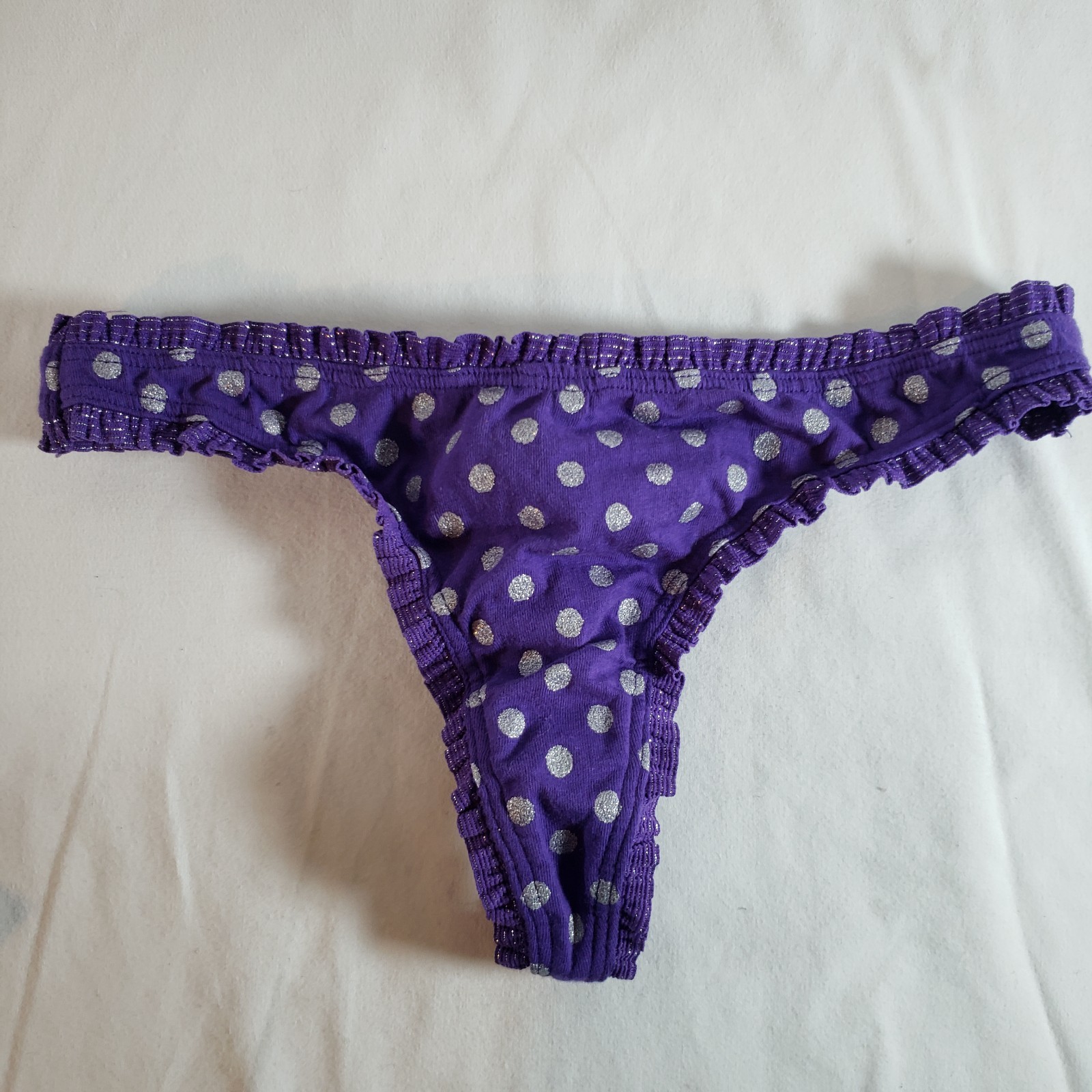 Victoria’s Secret Pleated Ruffle Thong Medium Cotton Blend NWT