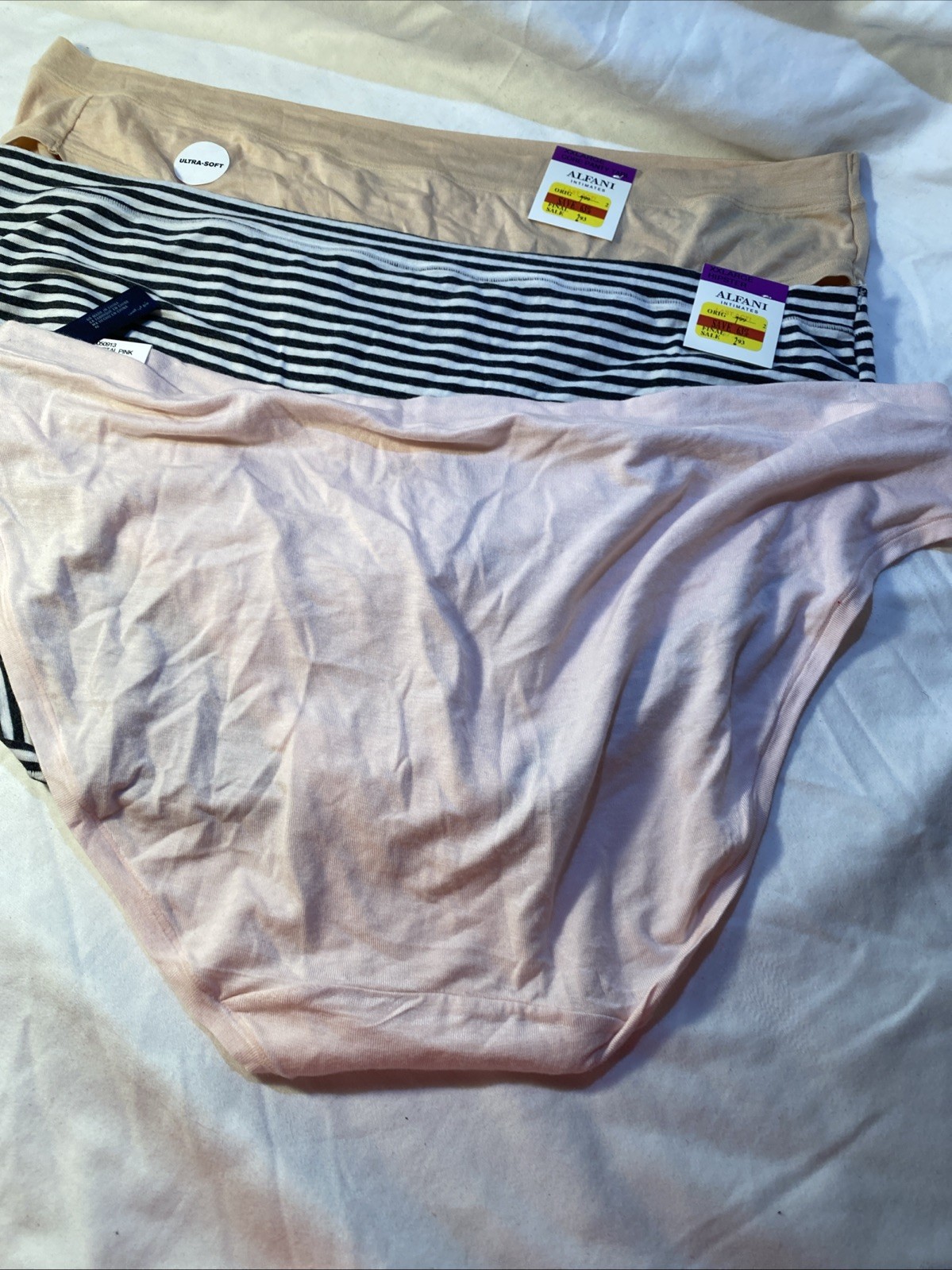 Lot Of 4 Alfani Womens 2X Ultra Soft Bikini Panties 2-Ivory 1-Pink 1-stripe NWT
