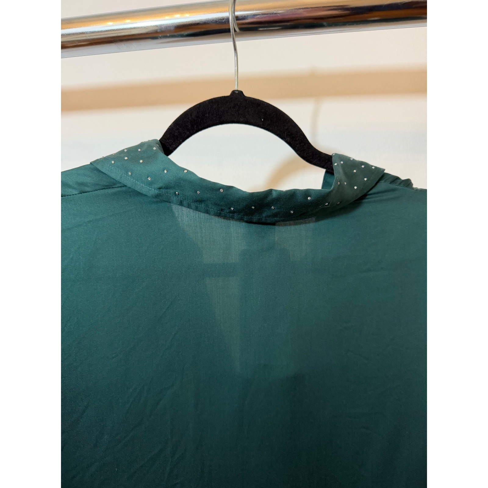 PINK Victoria’s Secret Satin Pajama Top Green Rhinestone Button Up Size M