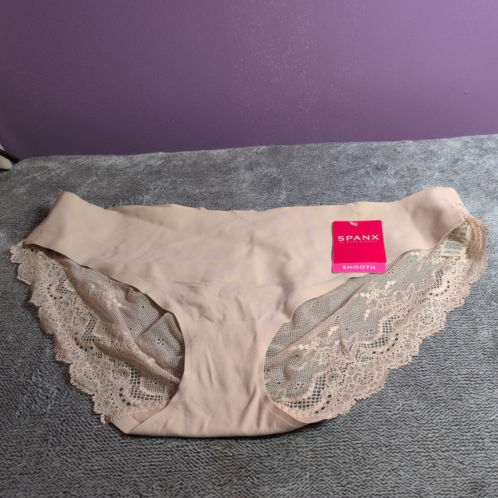 NWT Spanx FP2415 “Tectable Lace” Nylon with Lace Laser Cut Bikini, Beige, XL
