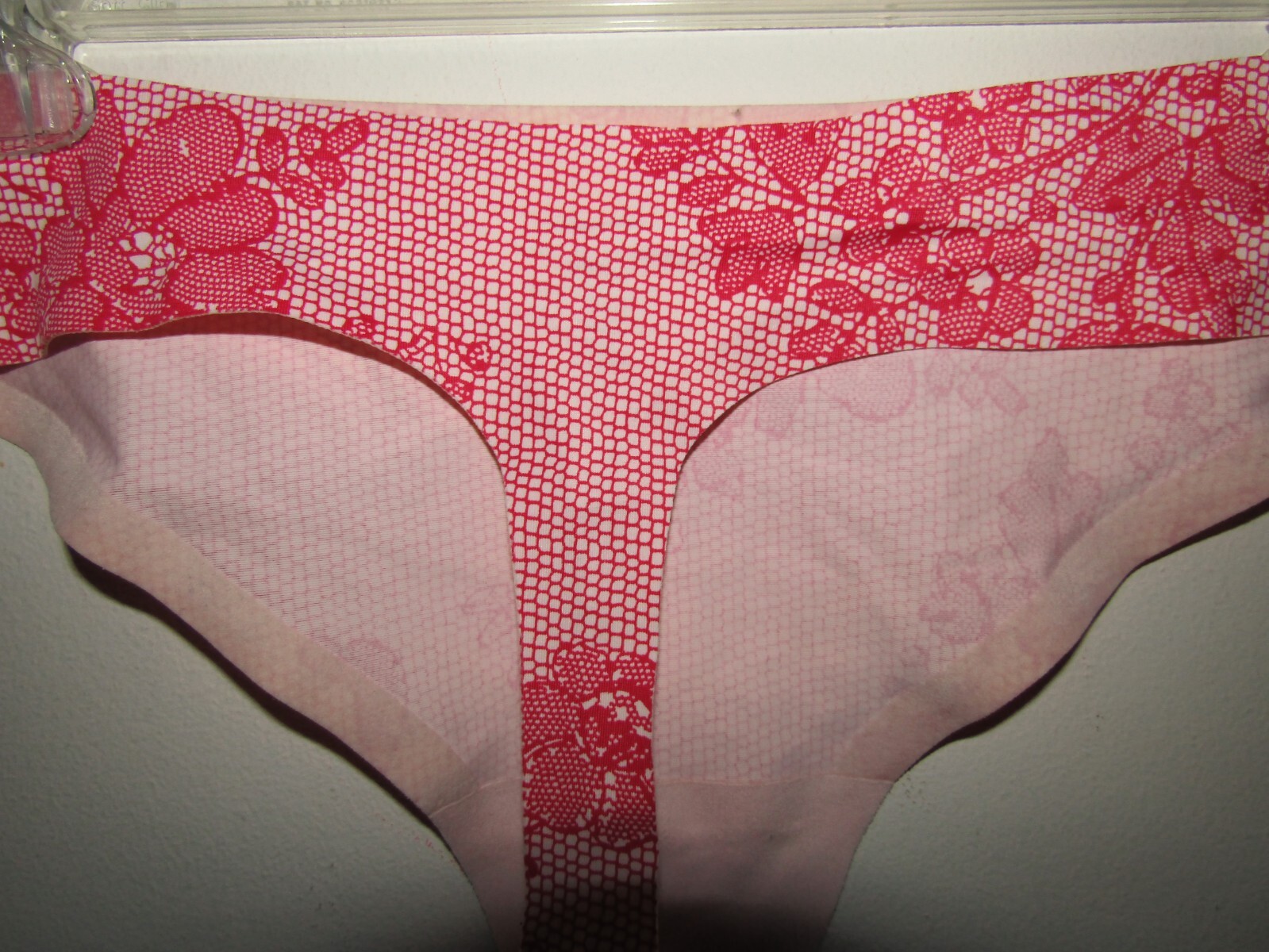 BODY BY VICTORIA, Red & White Thong Panty, Size Large, “NWT” Nylon & Spandex