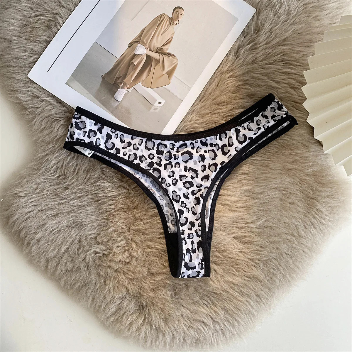 Low Rise Leopard G String Panties Women’s Seamless Soft Stretch Comfort Thong