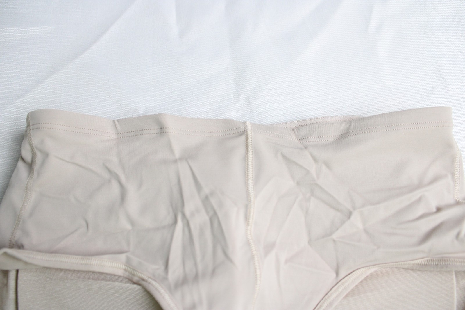 Leonisa Women’s Magic Instant Butt Lift Padded Panty DH3 Nude Medium NWT