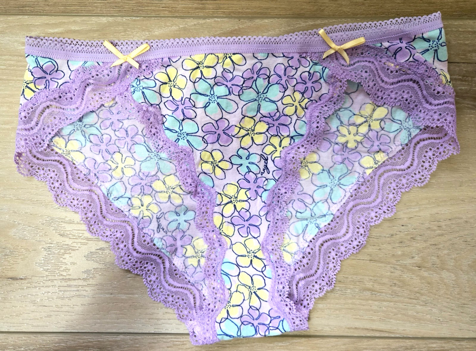 Vintage Victoria’s Secret Angels Floral Cotton Lace Hi-Cut Leg Bikini Panties S
