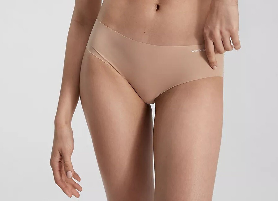 b1 Calvin Klein QD3559 Invisibles Hipster Panty – 3 Pack Large