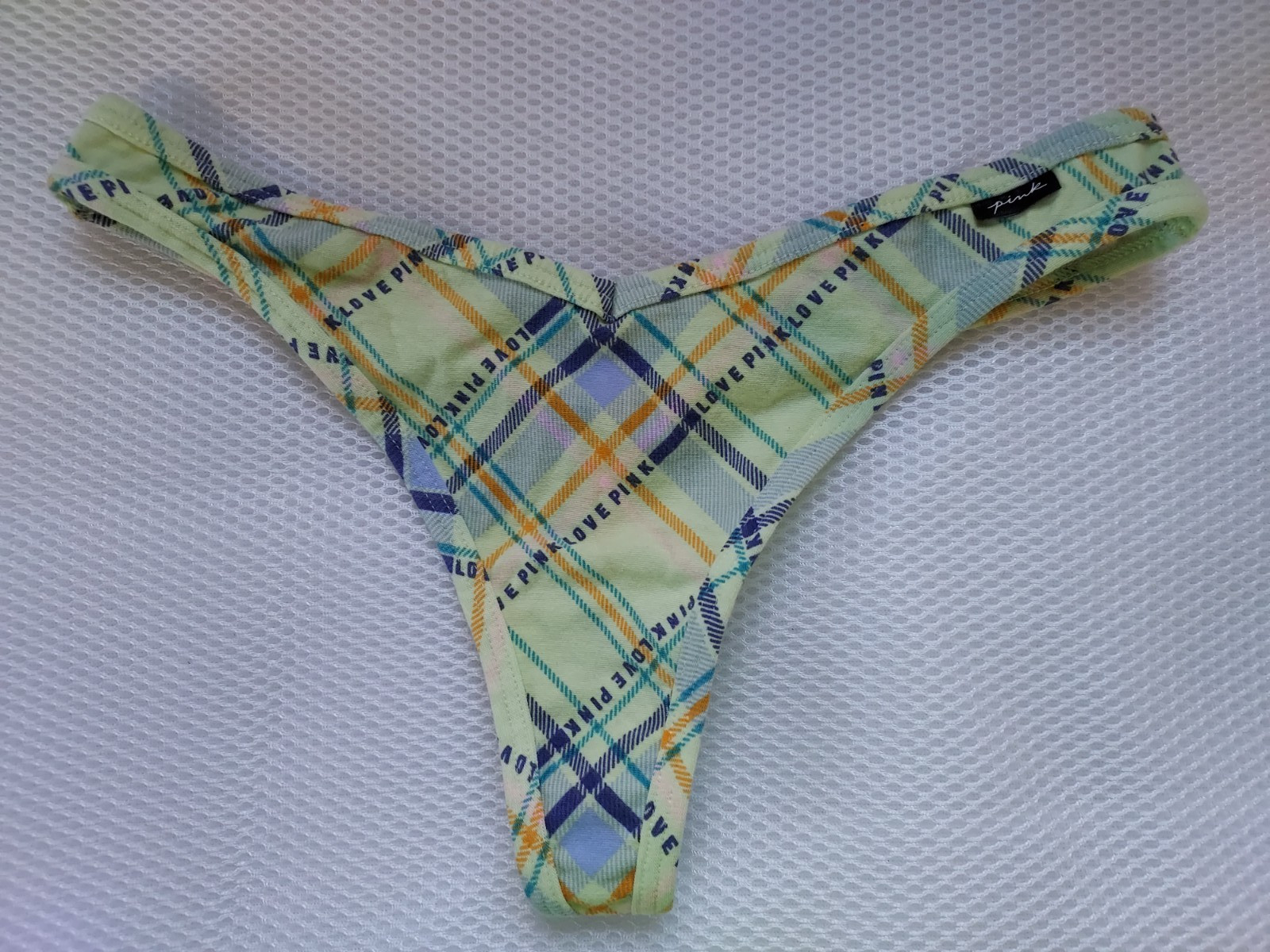 victoria secret pink pantie size s/p/ch/170/68a new without tag.