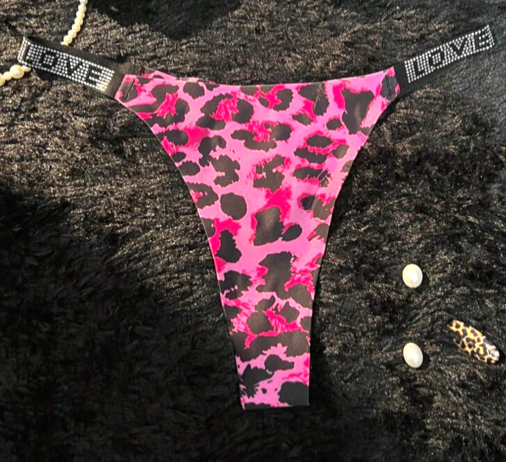 Womens kawaii fuchsia Leopard Print Thong Panty with Rhinestones size XL