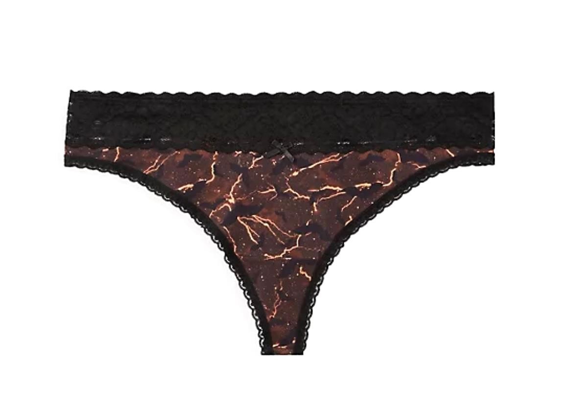 Torrid 4 (4X,26) Stormy Spooky Bats Halloween Wide Lace Trim Thong Panty Panties