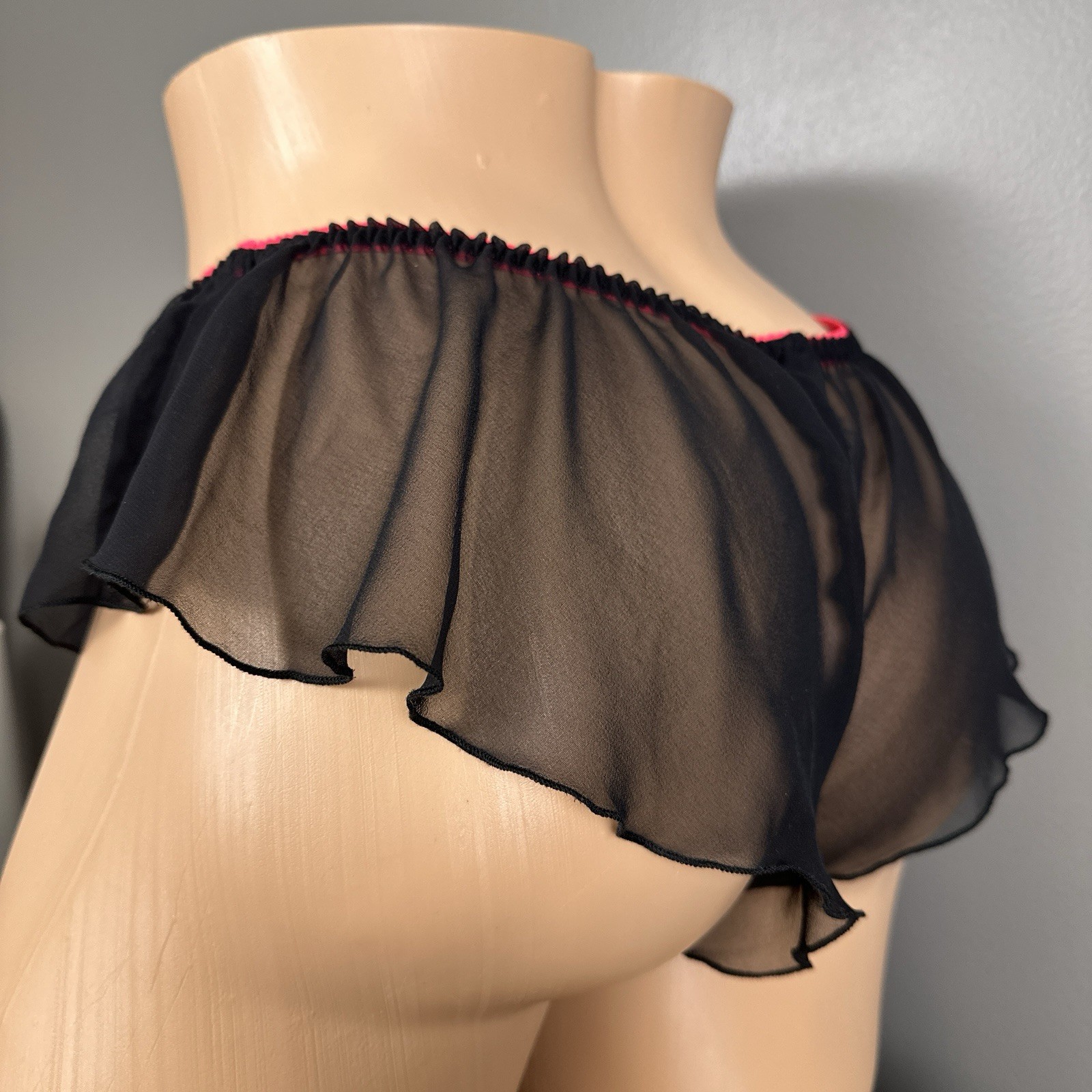 Victoria’s Secret Sheer Chiffon Flutter Panties Large Black Pink Ruffle Y2K NWOT