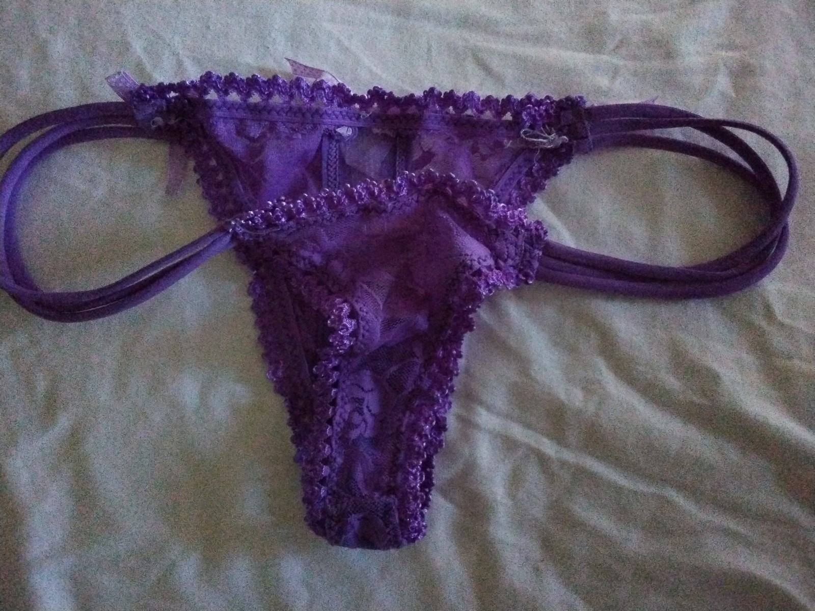 ( LOT OF 10 ) G-STRING THONGS SZE MEDIUM NWT