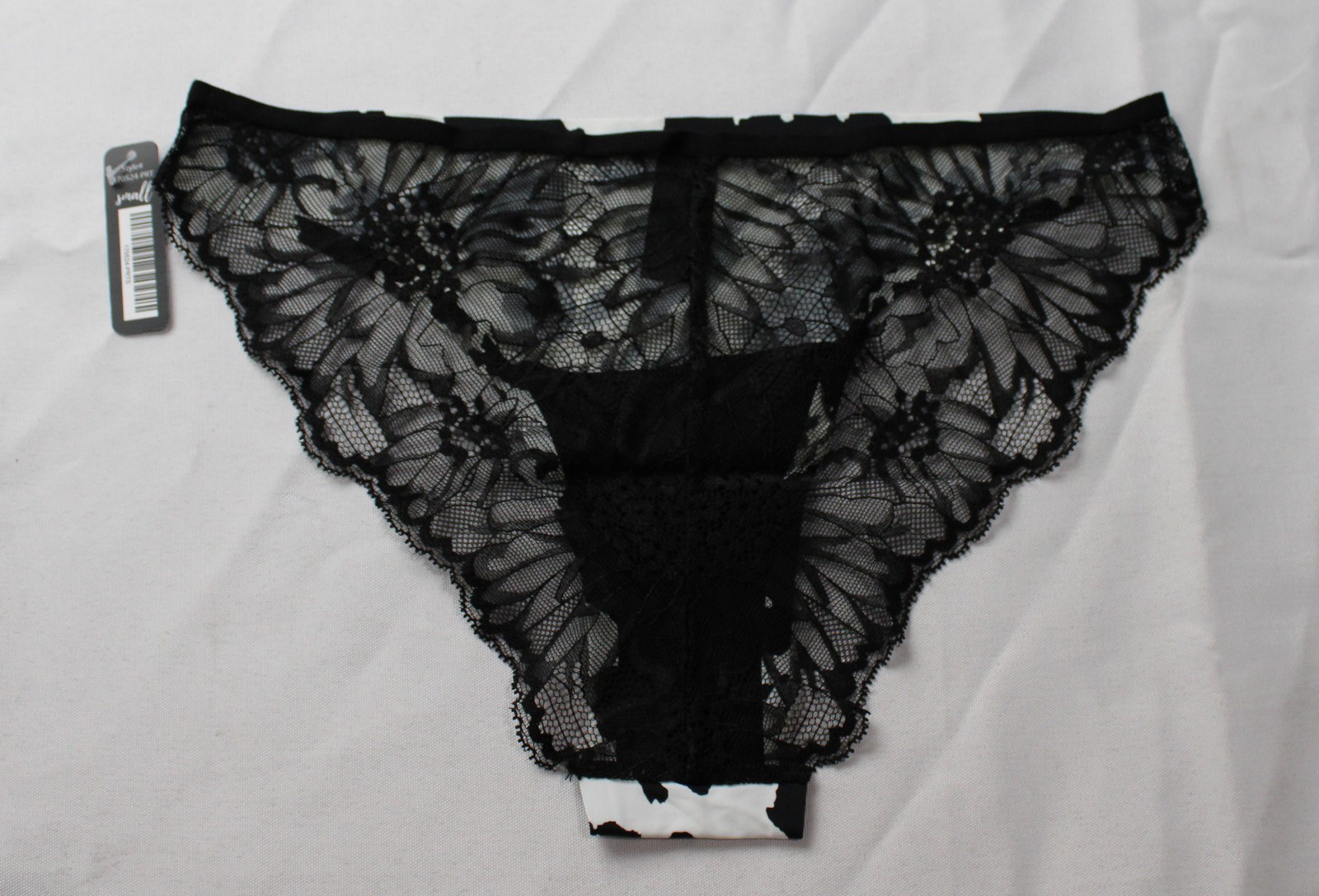 BootayBag Women’s Floral Lace Back High Cut Panty EH6 White/Black Small