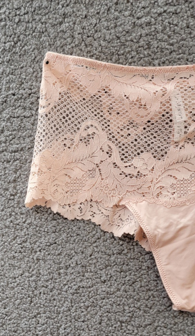 Le Mystère Lace Allure High Waist Thong Underwear Women’s S Pale Peach Pull On