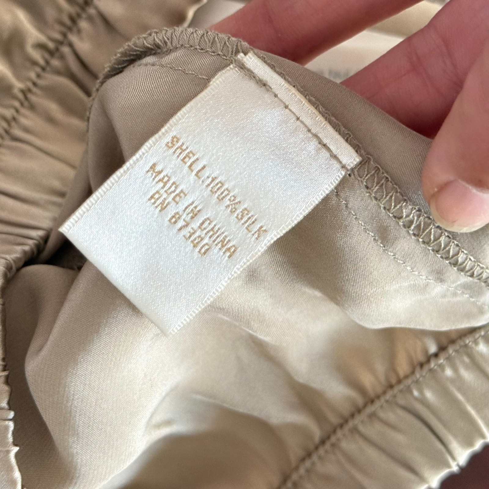 NWT Gold Hawk silk women’s shorts brown sand color size Medium ruffle trim