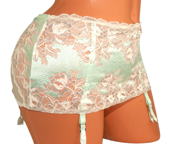 Victoria’s Secret Skirted Garter Panty Dream Angels green Mesh Jewerly Floral M