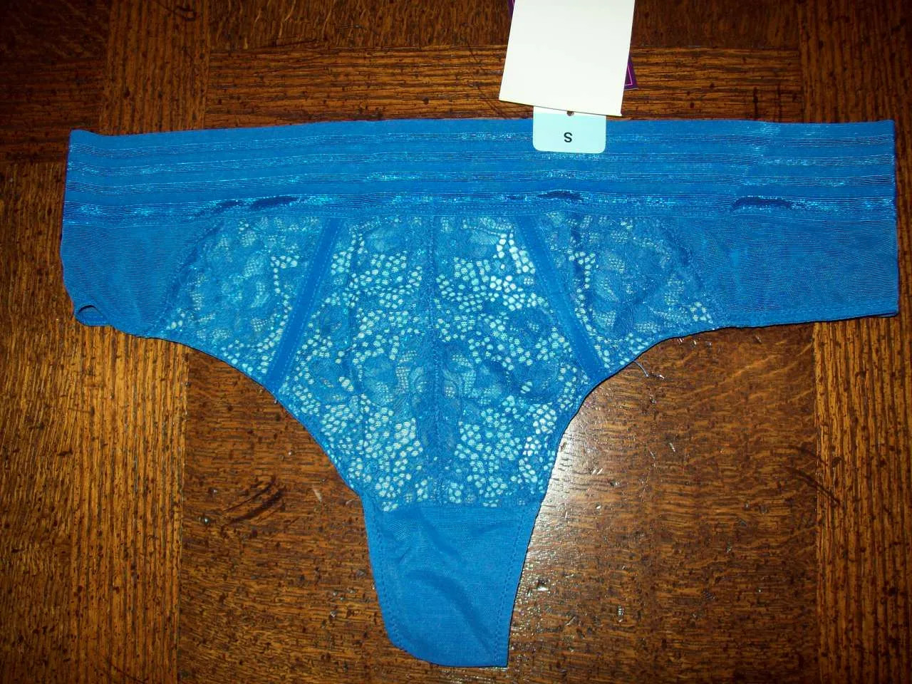 NWT SAKI SILVER 82% NYLON 18% SPANDEX THONG PANTIES w LACE 121086 BLUE S