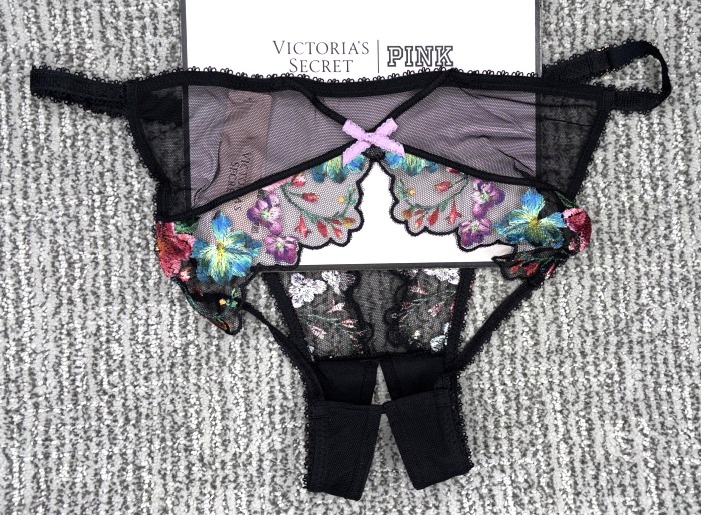 Victoria’s Secret Sexy NWT Medium Black Floral Crotchles Bikini Panty Mesh Bow