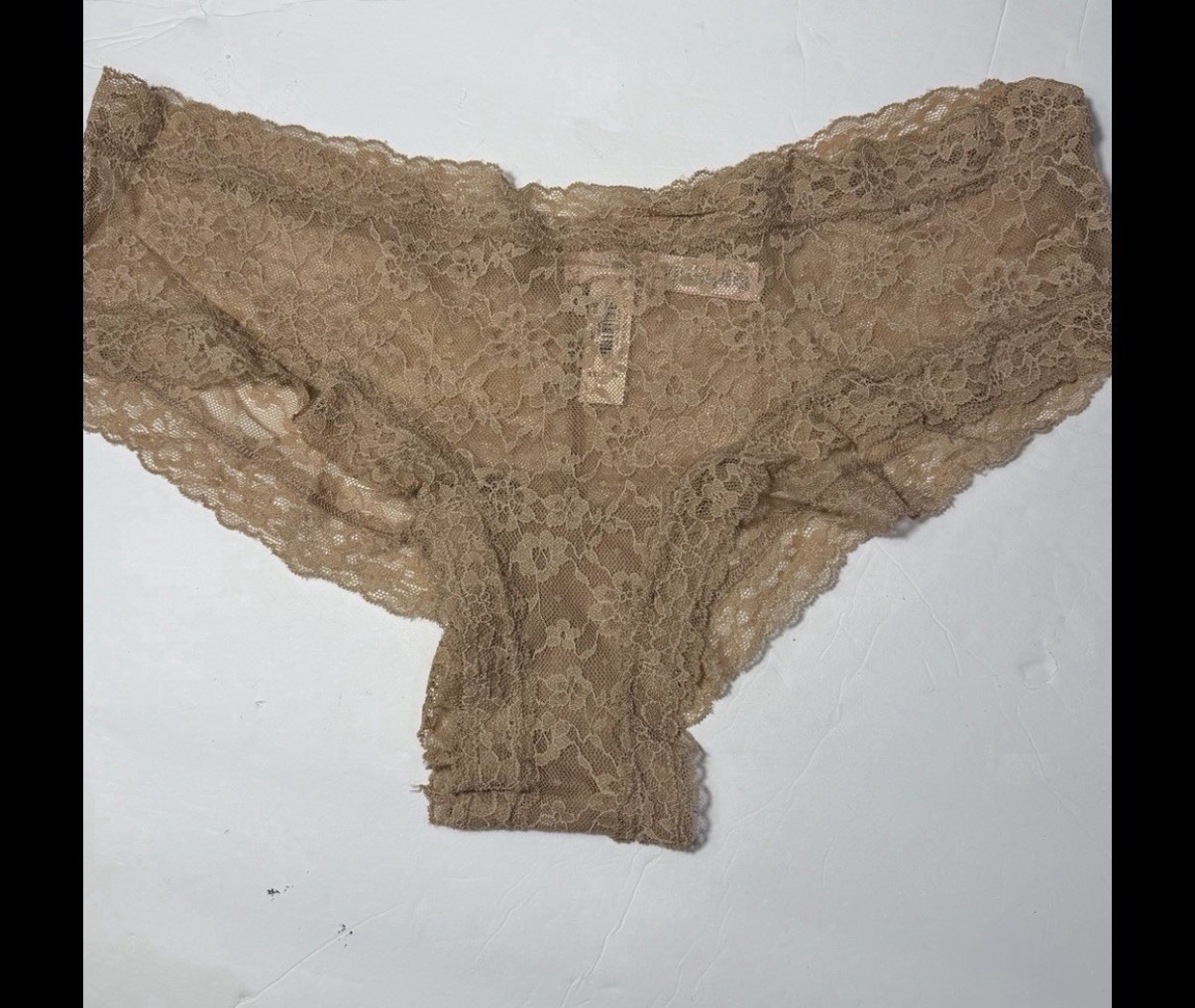 Victoria’s Secret Lace cheeky Panties nude and black women size XXL bundle of 2