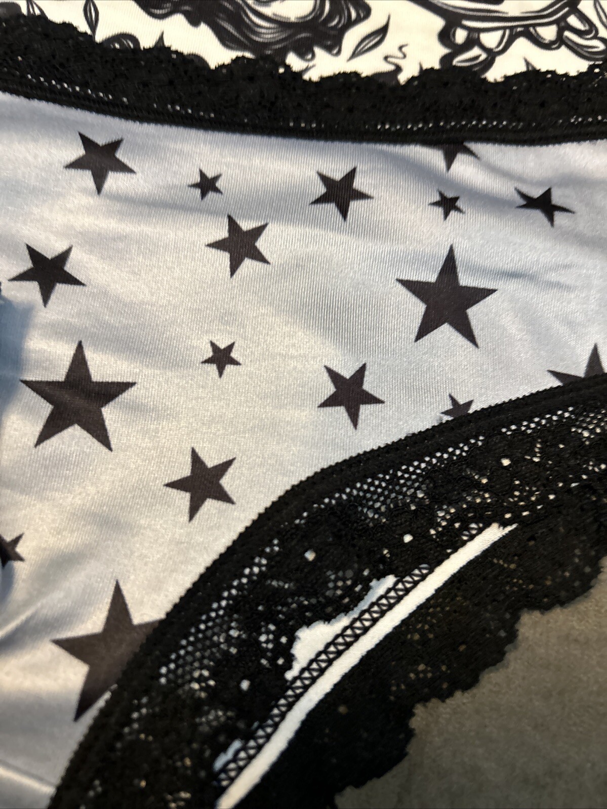 Morvia 3pk lace trim goth Skater Emo panties S Skulls, Cross & Bones & Stars