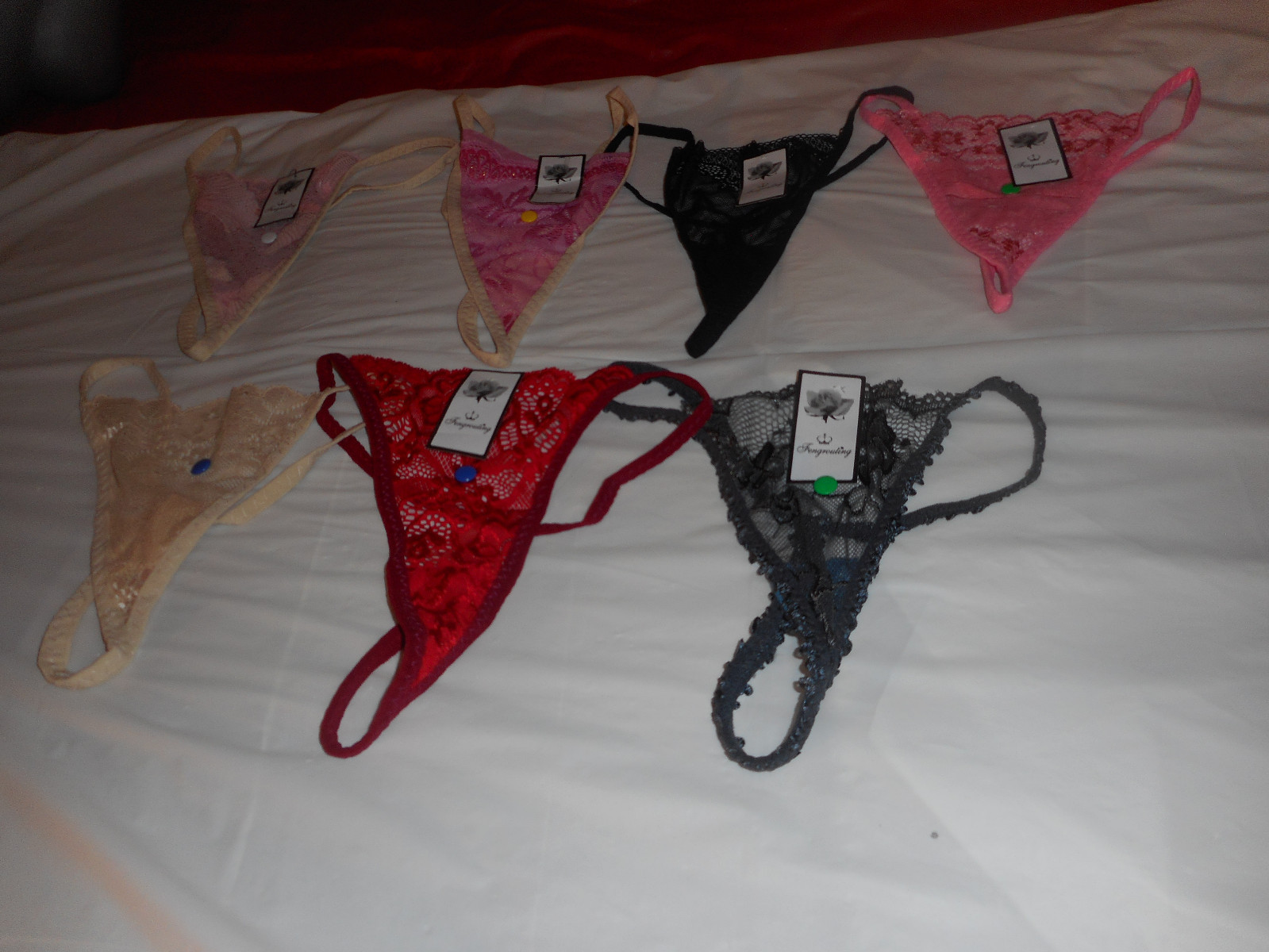 .6 V STRINGS PANTY NYLON/SPANDEX ONE SIZE FITS ALL