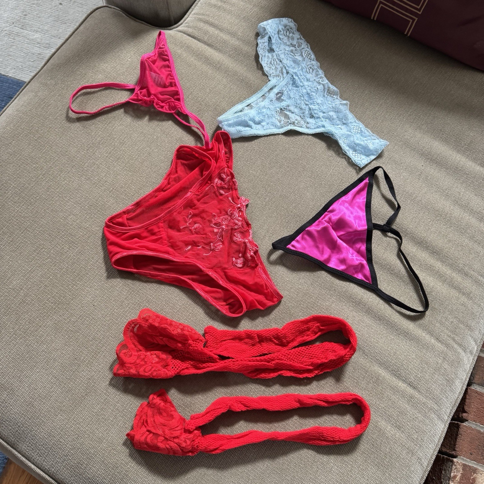Mixed 5 Lingerie Lot: Lace Thong T back, Mesh Briefs, Fishnet Thigh Highs Size M
