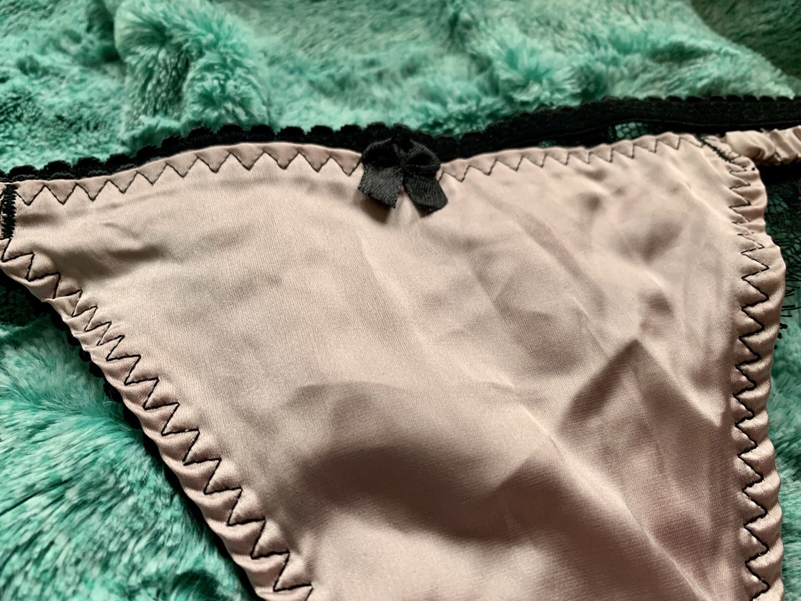 Nwot sexy dusty rose pink satin String Bikini Thong lace Sissy panties sz M