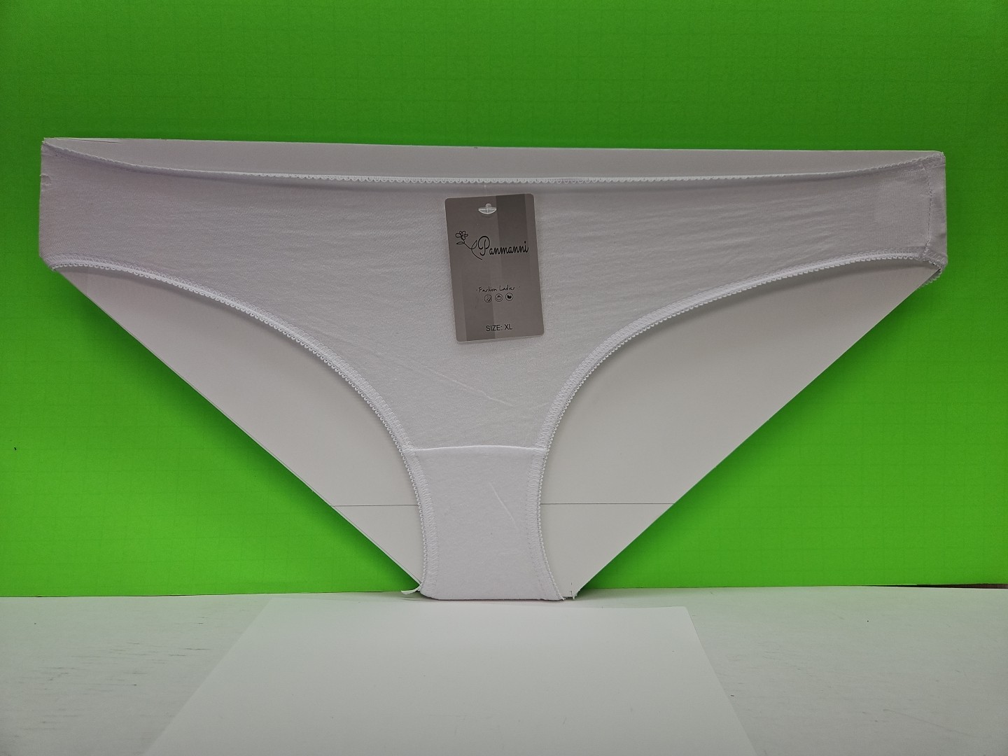 Women Panties Different brands, colors, and Patterns Size 2XL 3 pack. Read Below