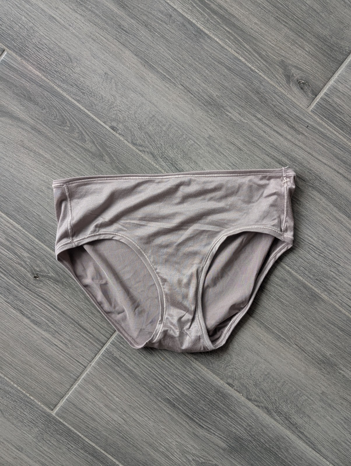 Victoria’s Secret Culotte classic Fabulous Hiphugger Satin Mauve Purple MEDIUM