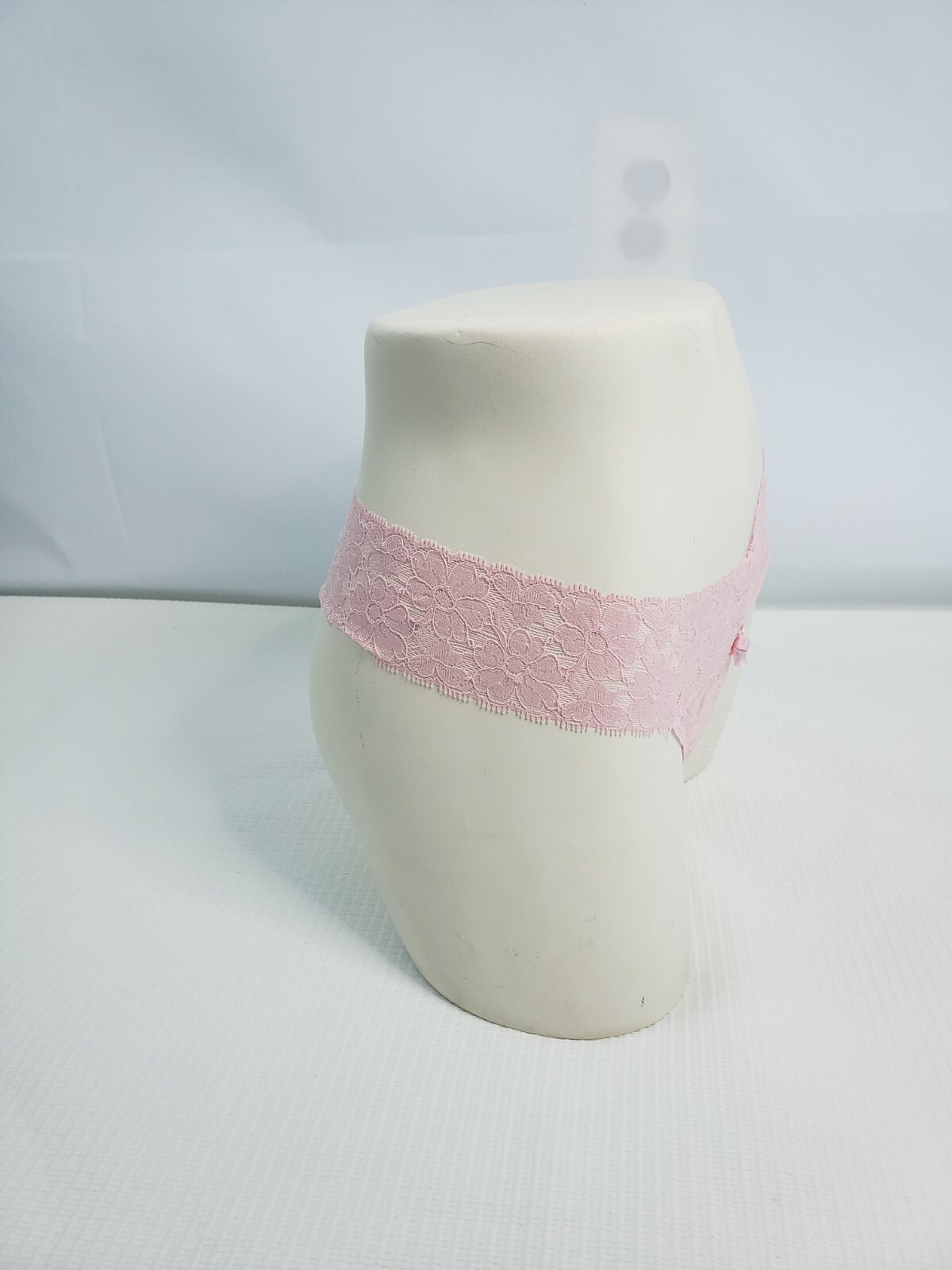 4 women’s Light Pink Lace Thong Panties Lingerie Underwear one size fits All
