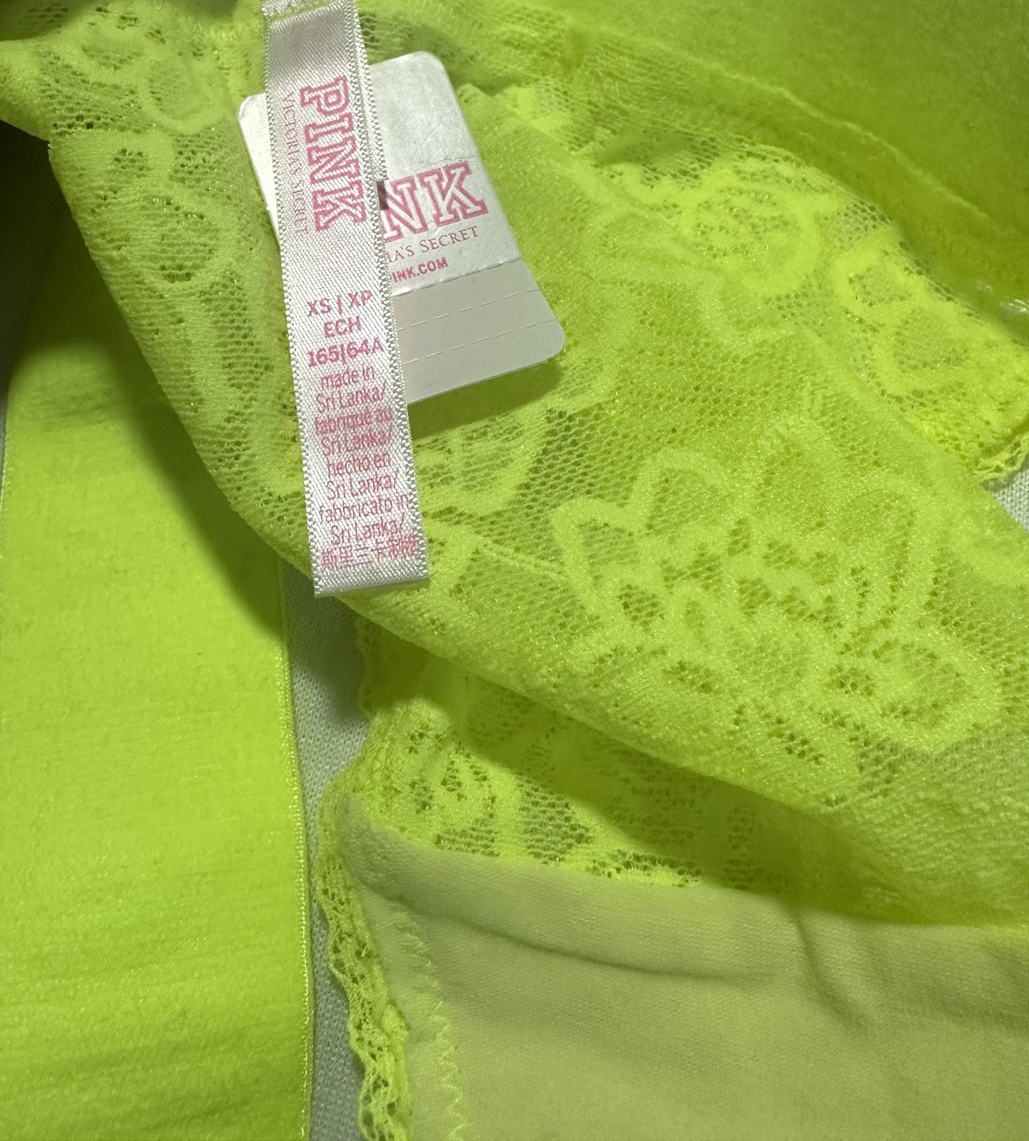 2019 PINK Victoria’s Secret Yellow-Green Bikini Lace Panty Size XS NWT